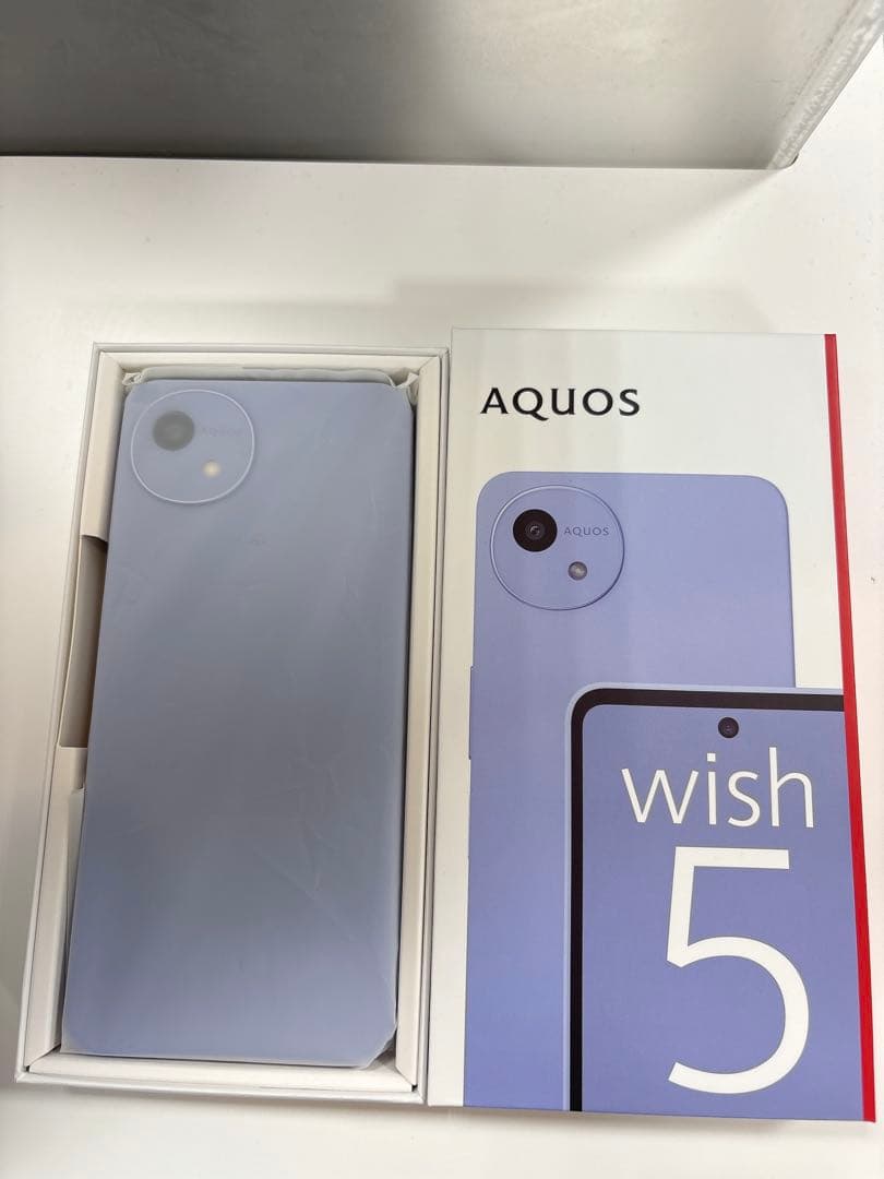 AQUOS wish 5 SH-52F 薄紫