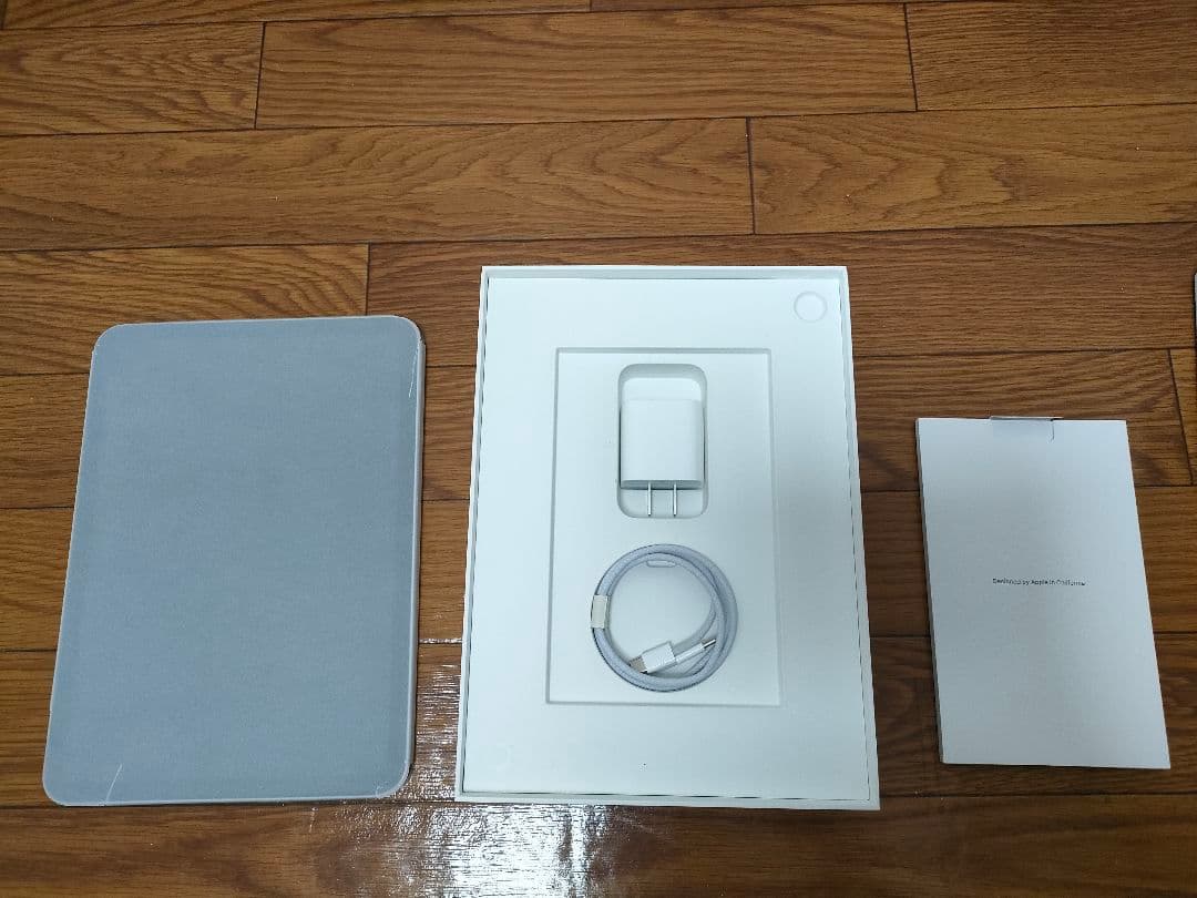 iPad (第10世代) Wi-Fi 64GB シルバー