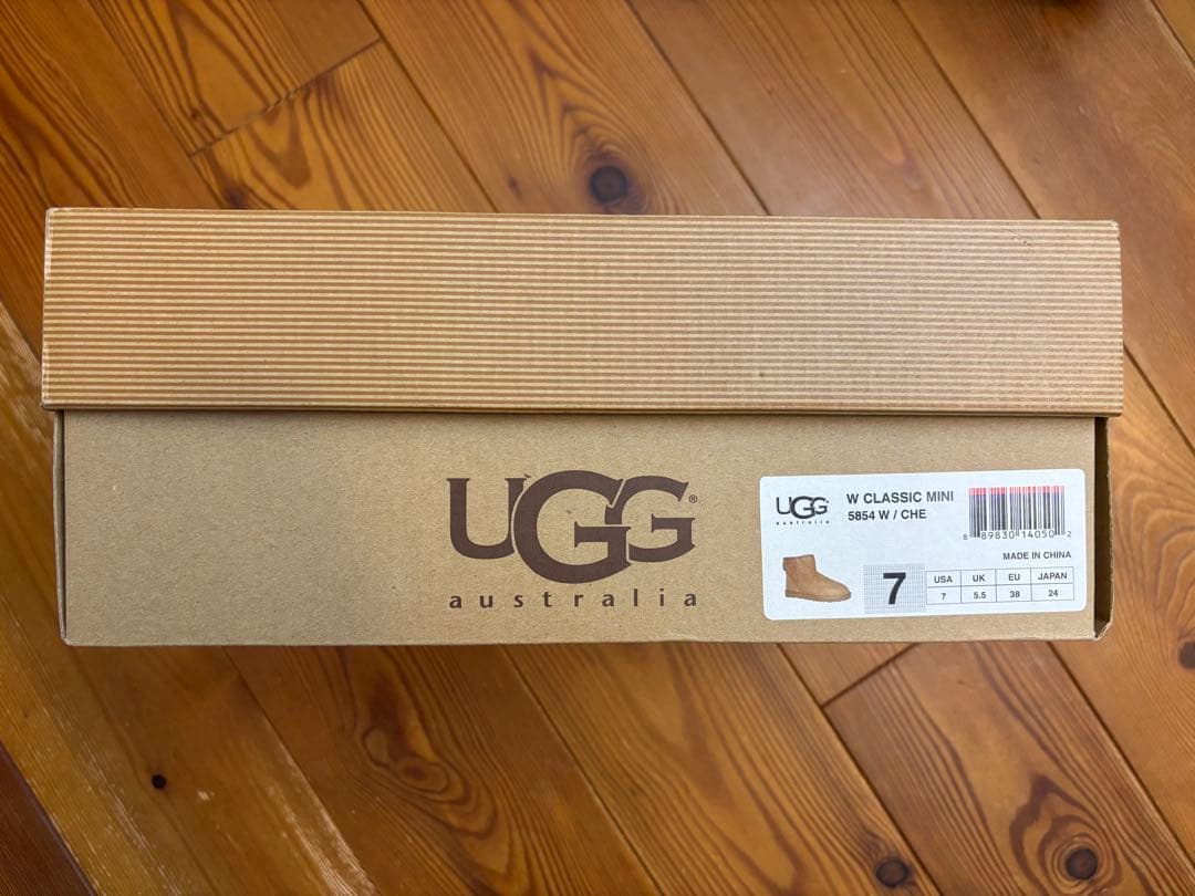 UGG クラシックミニ　ブーツ　 Chestnut W7