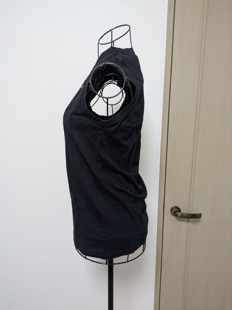 ビビアン・タム ドラゴン刺繍 ブラック ノースリーブ