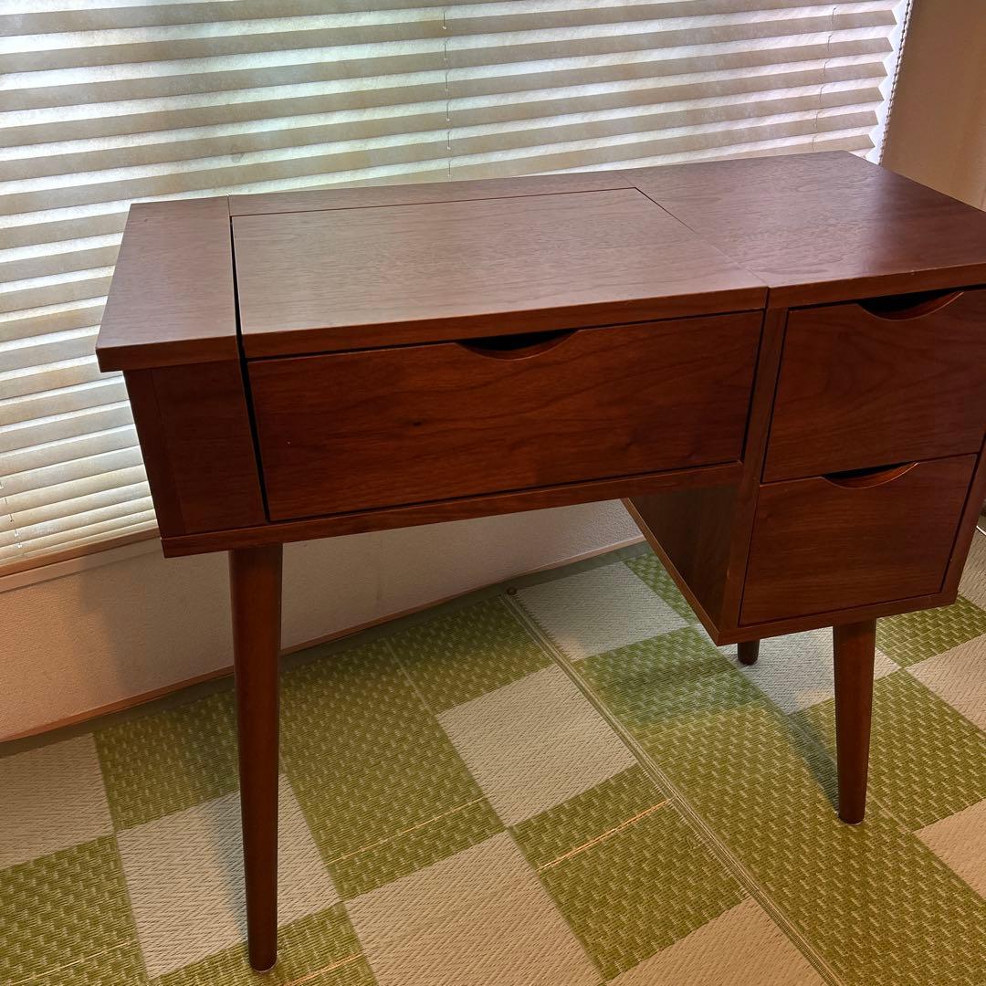 NOCE ブラウン木製ドレッサー