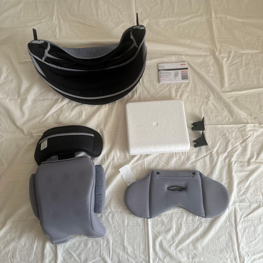 ① Aprica チャイルドシート