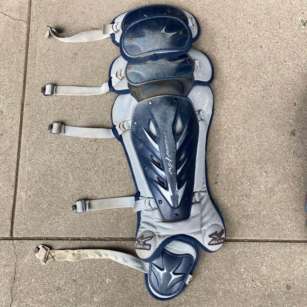 【最終値下げ！】ミズノプロ　硬式キャッチャー用プロテクター　レガース