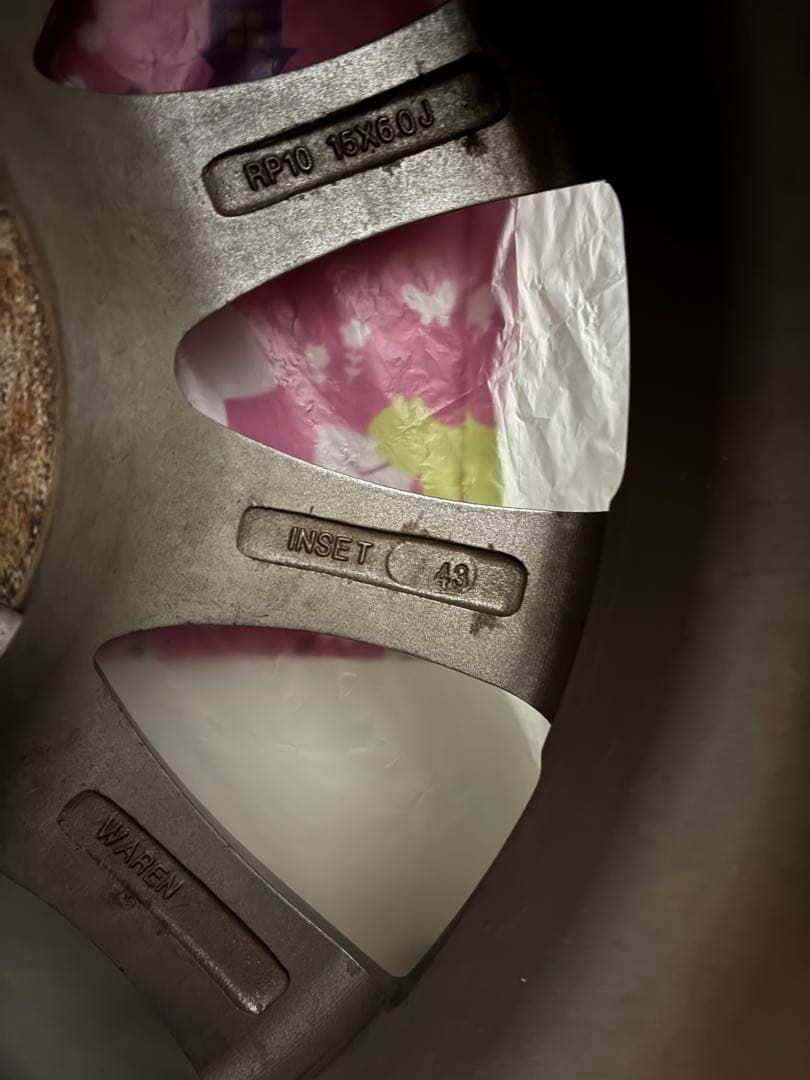 美品！送料込　スタッドレスタイヤ　ホイール付き　15インチ　2023年製　セレナ