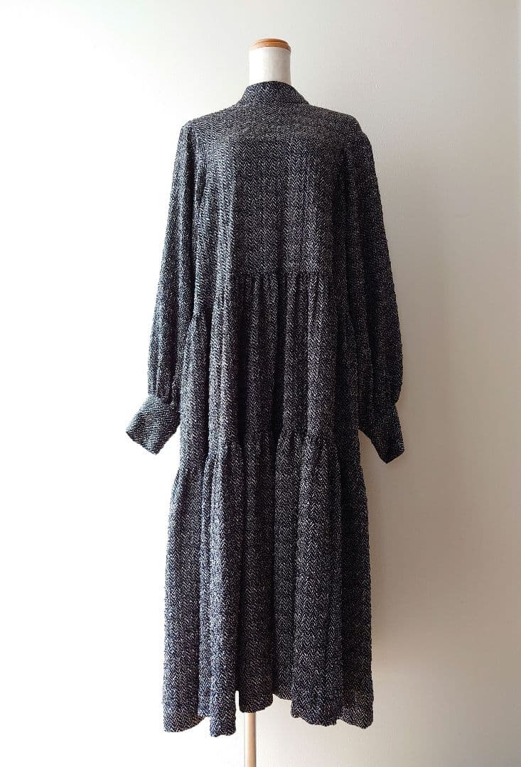 美品【イアパピヨネ スミスタイル】スタンドカラーティアードロングワンピース