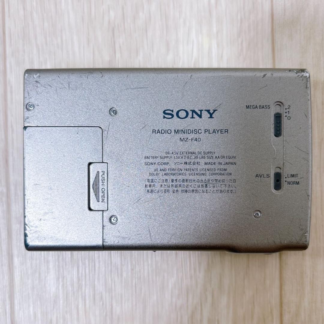 現状品 SONY ソニー ラジオ搭載 MDウォークマン MZ-F40