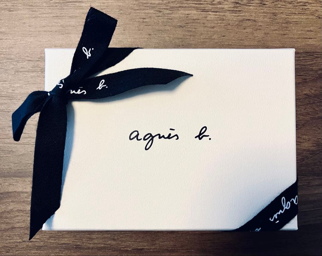 【新品未使用】agnes b. 名刺入れ　カードケース　箱・保証書付き