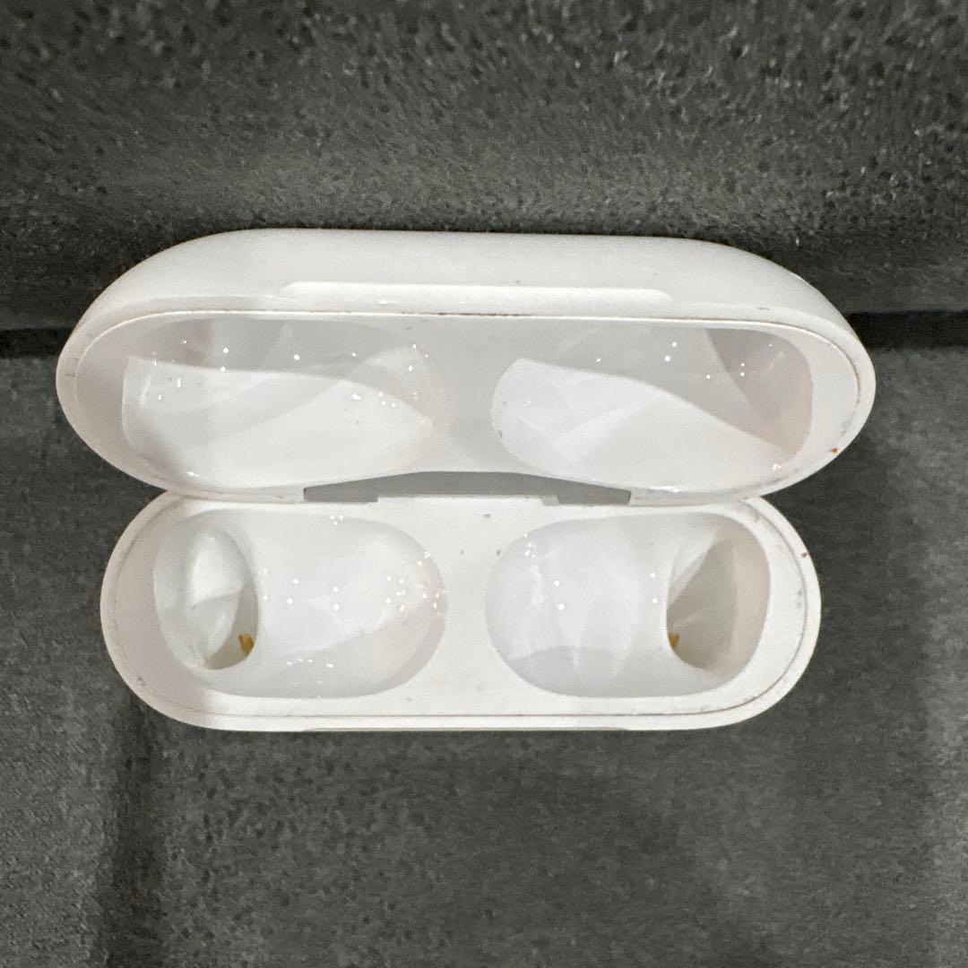 Apple AirPods Pro 第2世代　ワイヤレスイヤホン　ライトニング