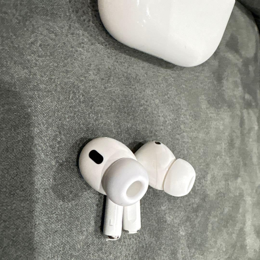 Apple AirPods Pro 第2世代　ワイヤレスイヤホン　ライトニング