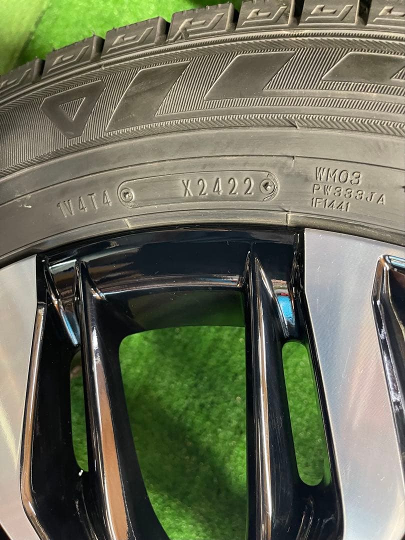 クラウンクロスオーバー　純正 19インチ 225/55R19 4本スタッドレス