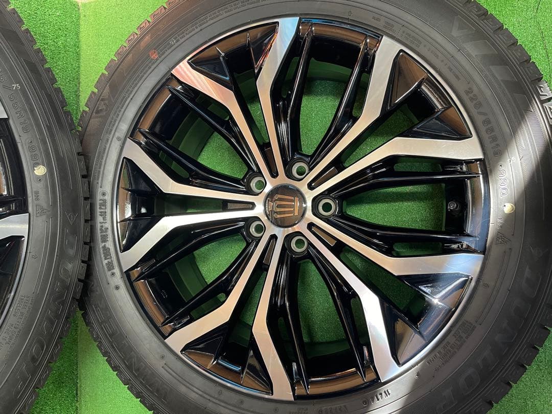 クラウンクロスオーバー　純正 19インチ 225/55R19 4本スタッドレス