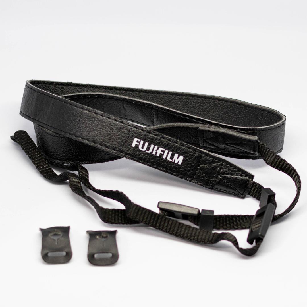 FUJIFILM X30 ブラック レンズフード付 コンデジ