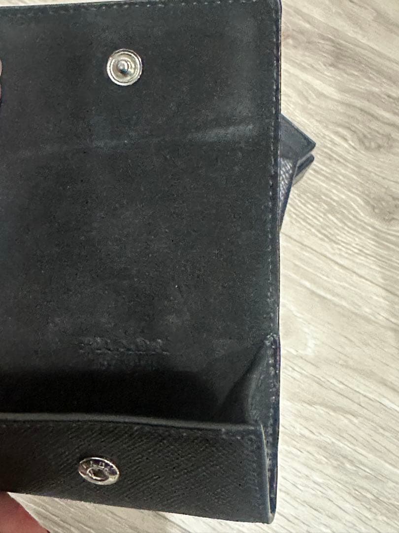 プラダ　AirPodsケース