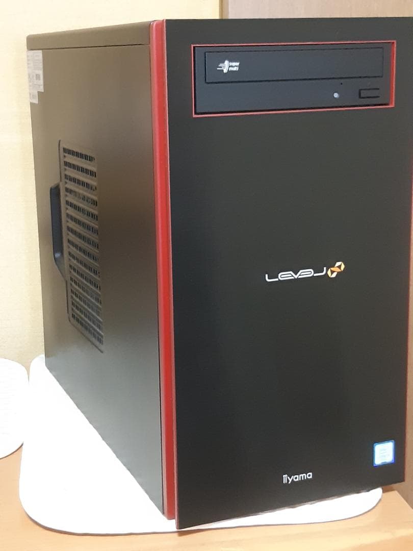 自作PC　i5 8500・8GB・SSD128GB・RX550・Win11