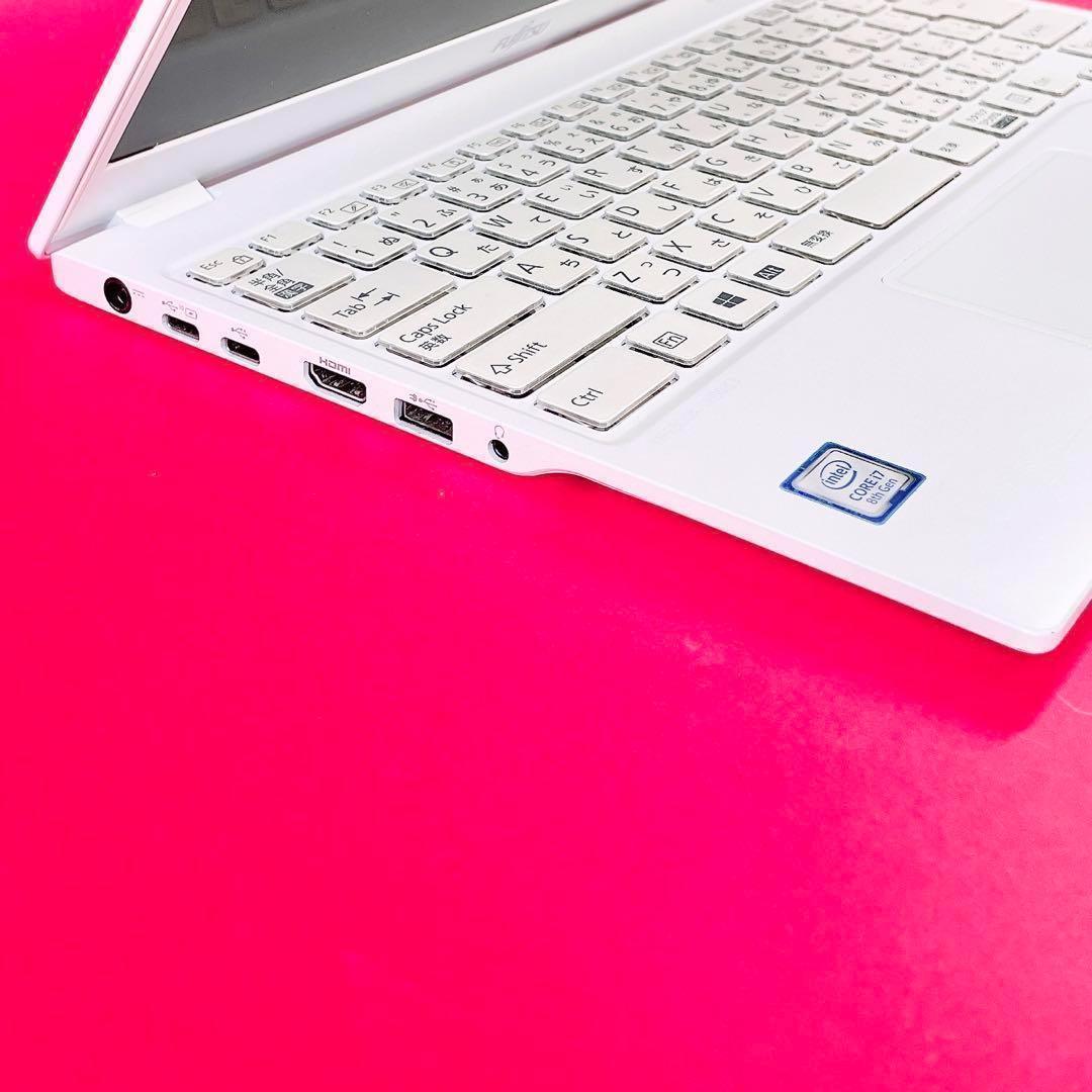 小型軽量✨️第8世代Corei7薄型ノートパソコンWin11カメラSSD512GB