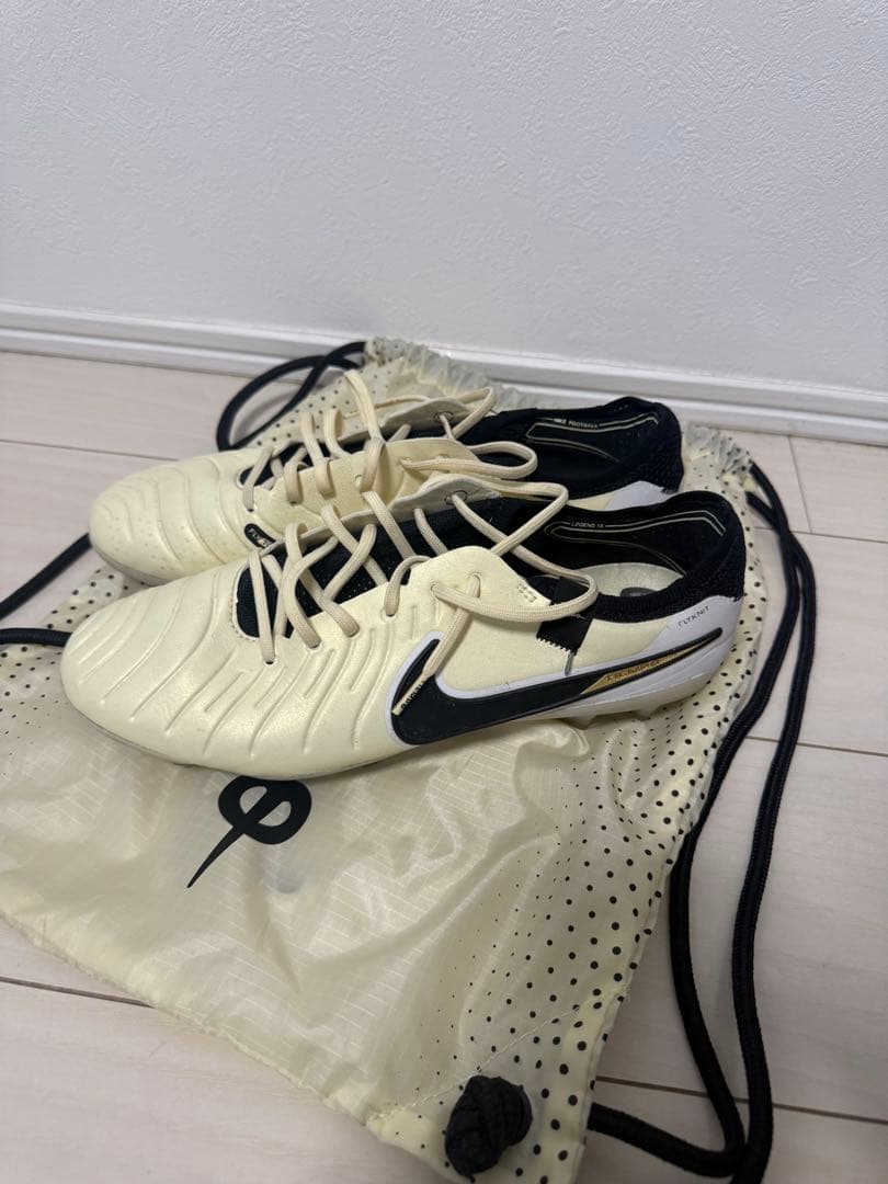 NIKE ティエンポ FG/AG 28.5cm スパイク袋付き