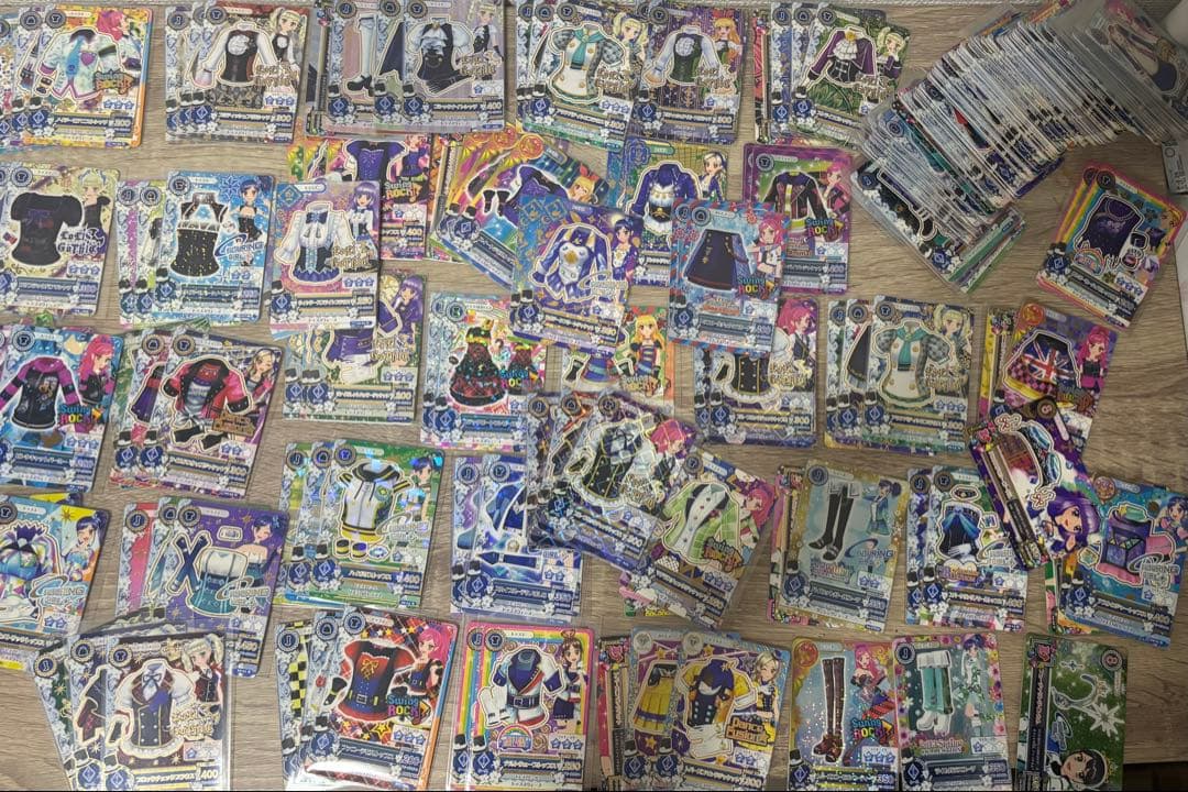 アイカツ トレーディングカード セット