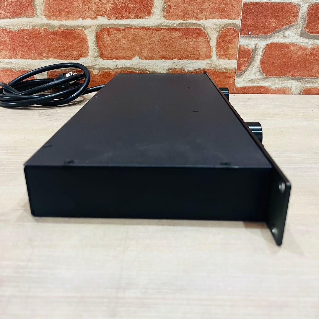 K3389 【FURMAN】M-8X2　パワーディストリビューター