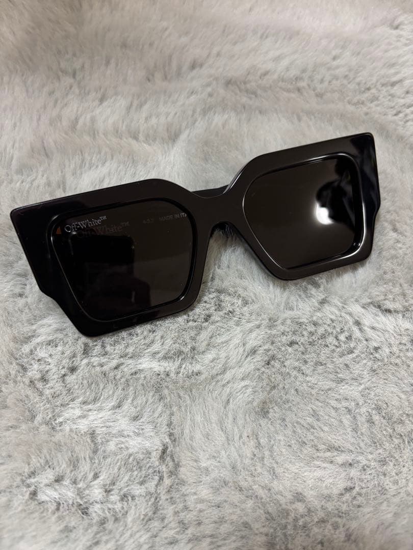 Off-White Catalina サングラス ブラック