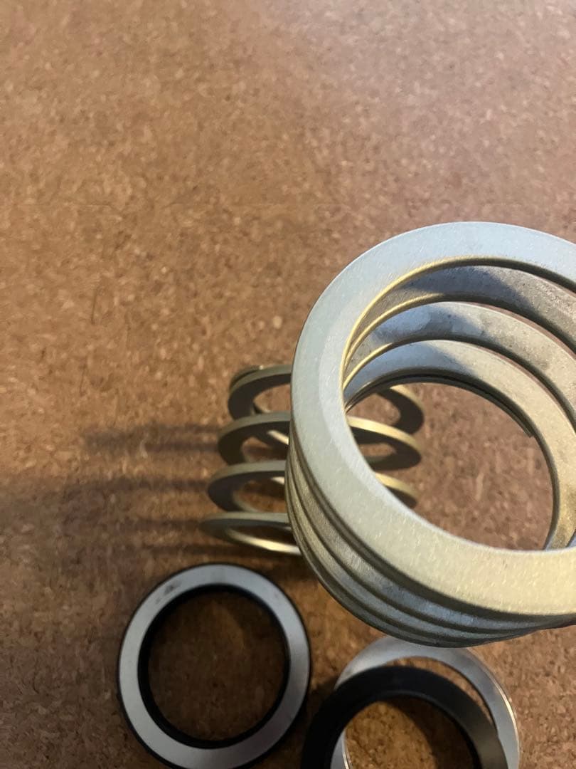 Swift ヘルパースプリングH65-60-015R スペーサーセット