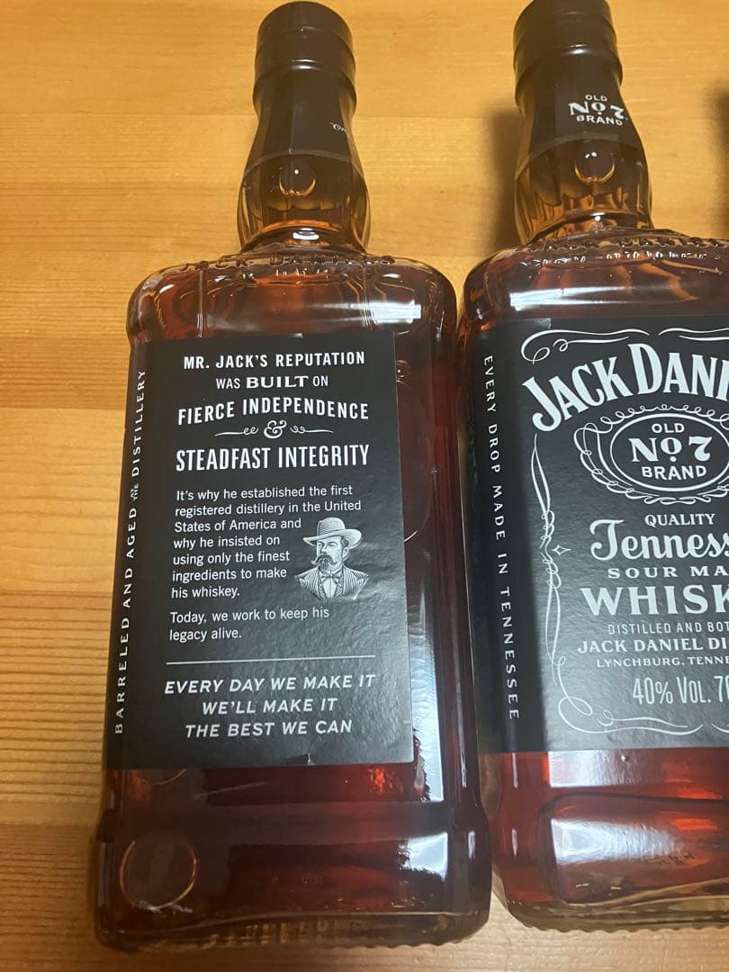 Jack Daniel's Tennessee Whiskey 700ml 4本