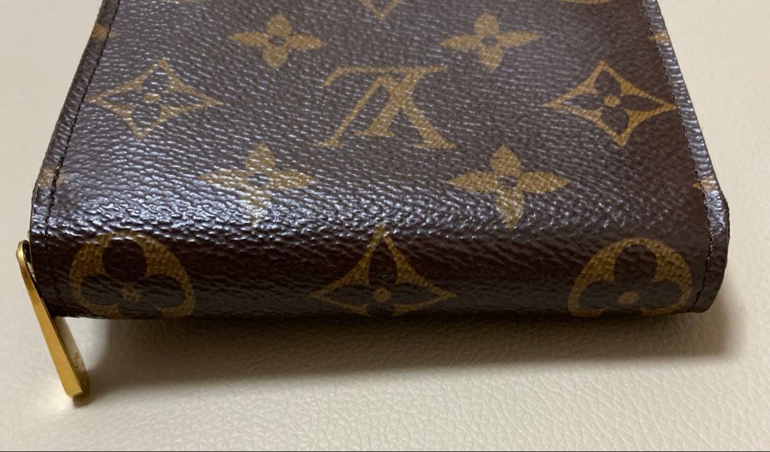 Louis Vuitton ルイヴィトンジッピー・ パース