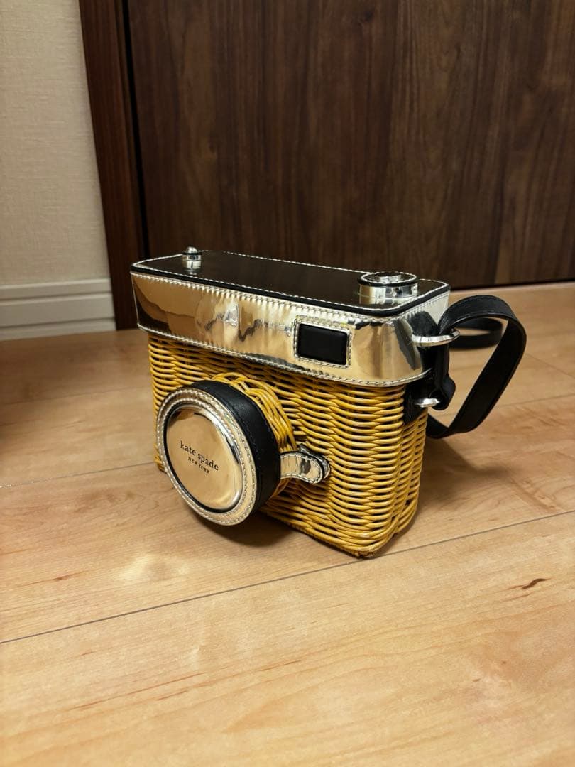 Kate Spade カメラ型かごバッグ