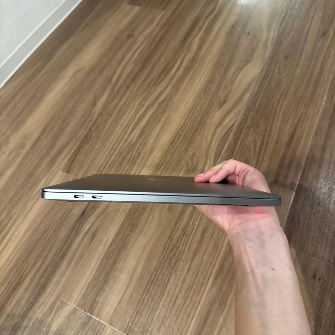 MacBook Pro 13インチ　シルバースペースグレイ