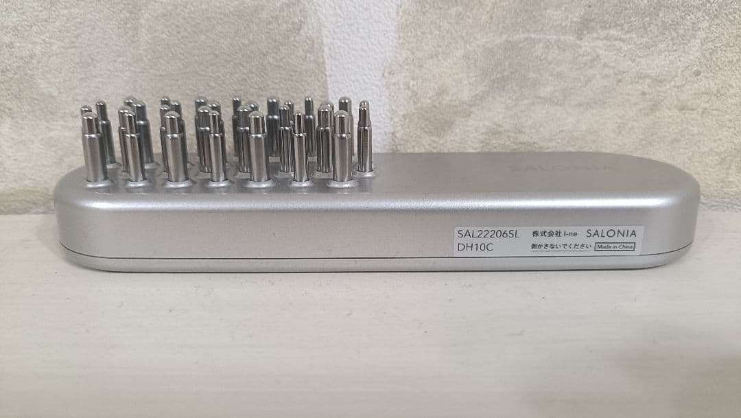 【美品♪】SALONIA(サロニア) EMSリフトブラシ