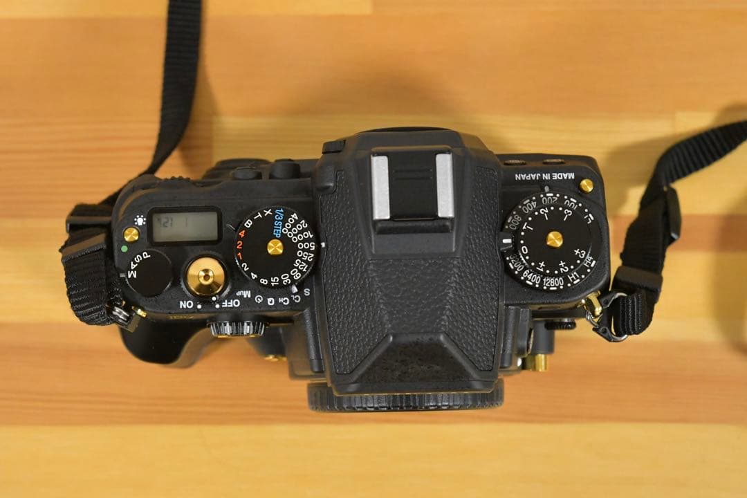 Nikon Df Gold Edition ニコン