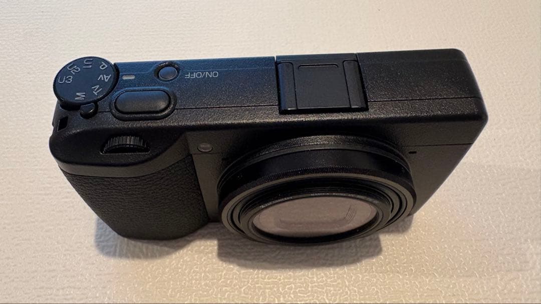 【使用回数3回のため美品】RICOH GR IIIxコンパクトデジタルカメラ