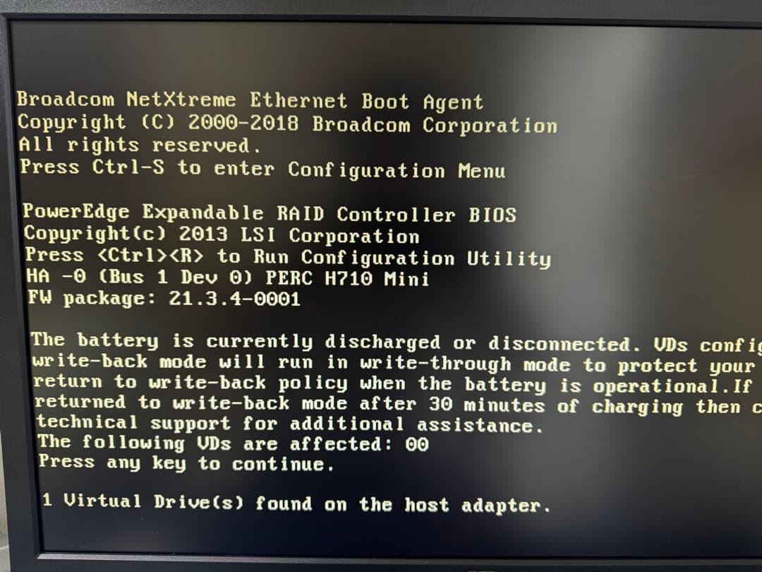 サーバーPowerEdge R320 2470v2 96GB 240GBx4