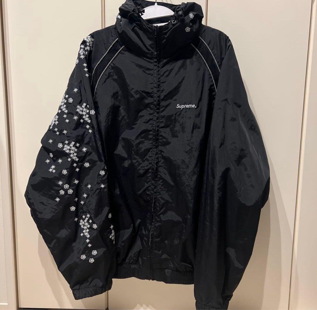 C*）様 Supreme AOI Glow-in-the-Dark TrackJ