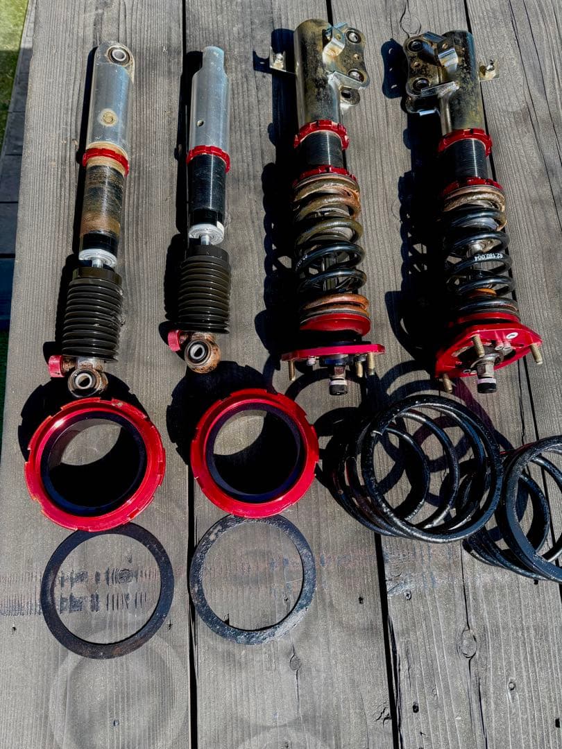 ダイハツハイゼット s331v 車高調サスペンションキット 赤/黒