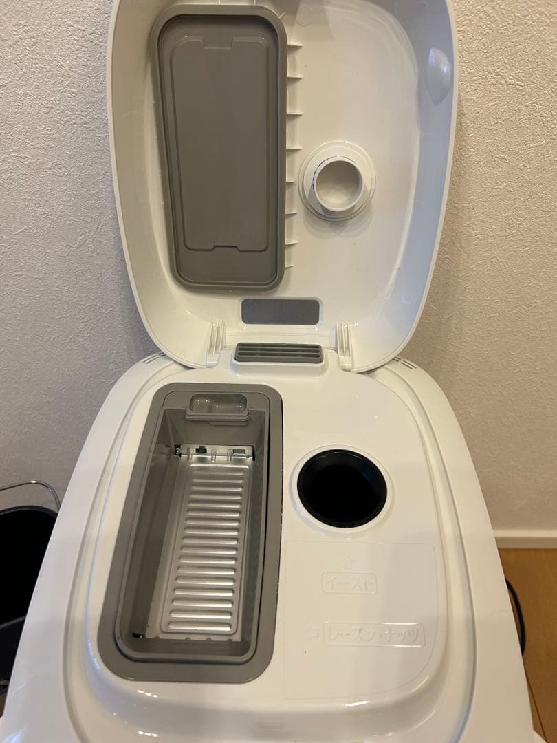 パナソニック　ホームベーカリー SD-BMT2000 2024年製造