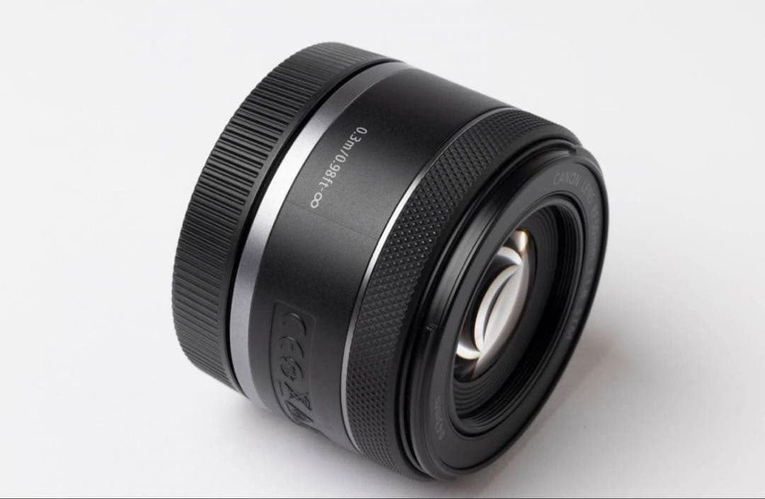 【美品】Canon キャノンレンズRF50mm f1.8 STM ＆レンズフード