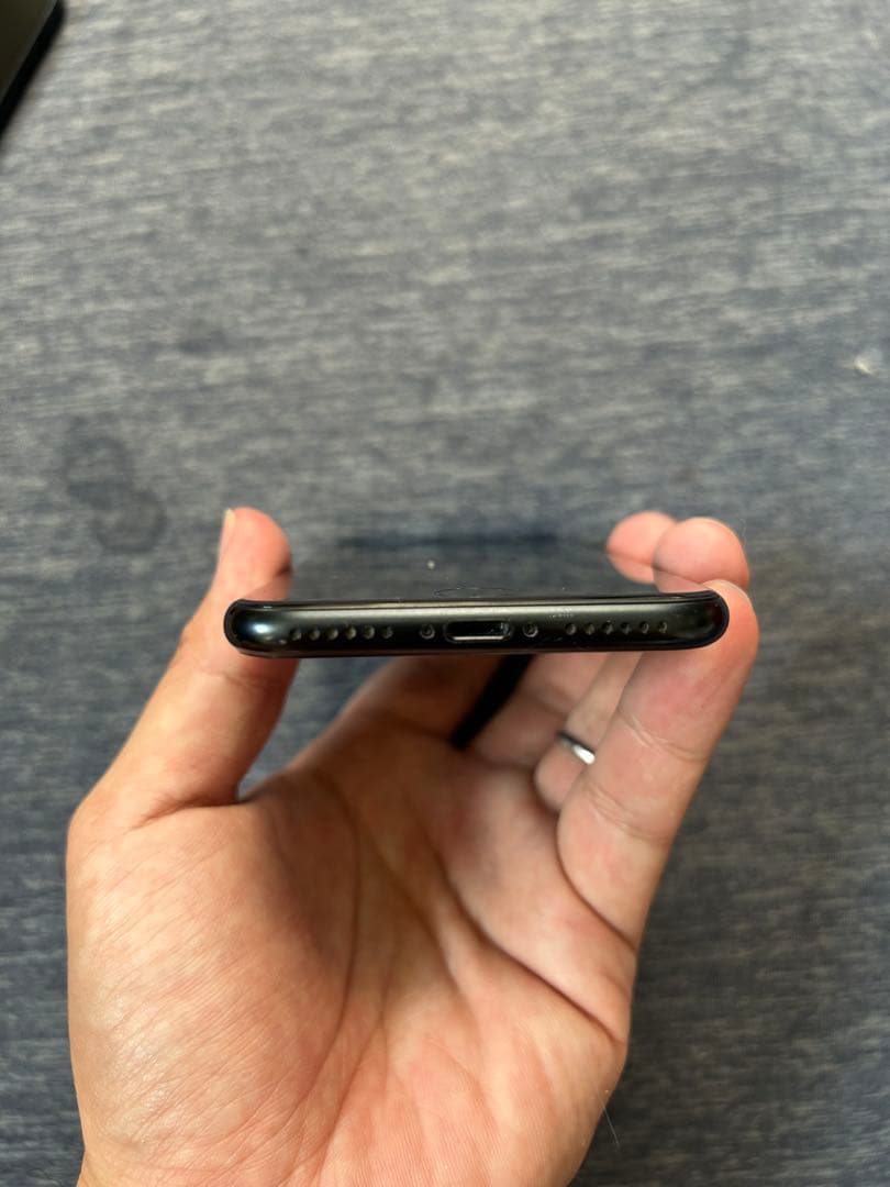 スマートフォン本体 Apple iPhone SE 64GB