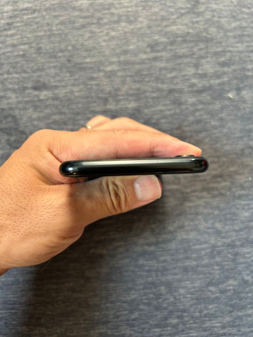 スマートフォン本体 Apple iPhone SE 64GB