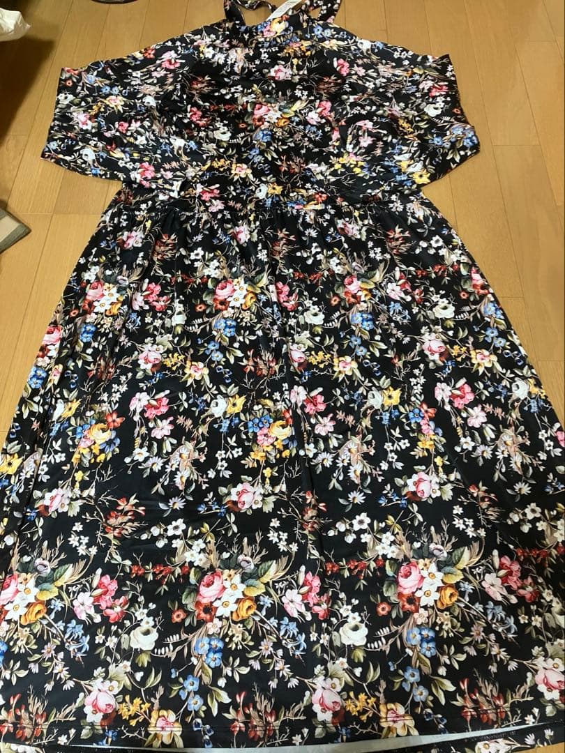 新品　スーパービューティー　44 XL 長袖　ワンピース　花柄
