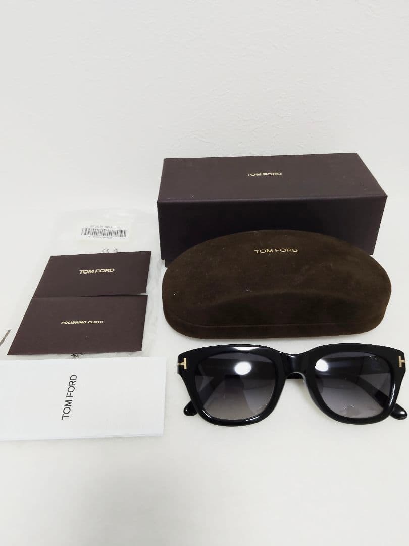TOMFORD トムフォード スノードン FT0237 F/S 01B