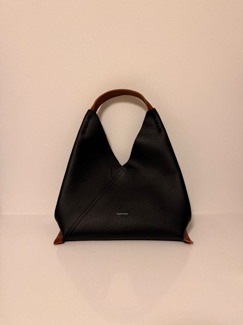 Hender Scheme(エンダースキーマ) triangle bag