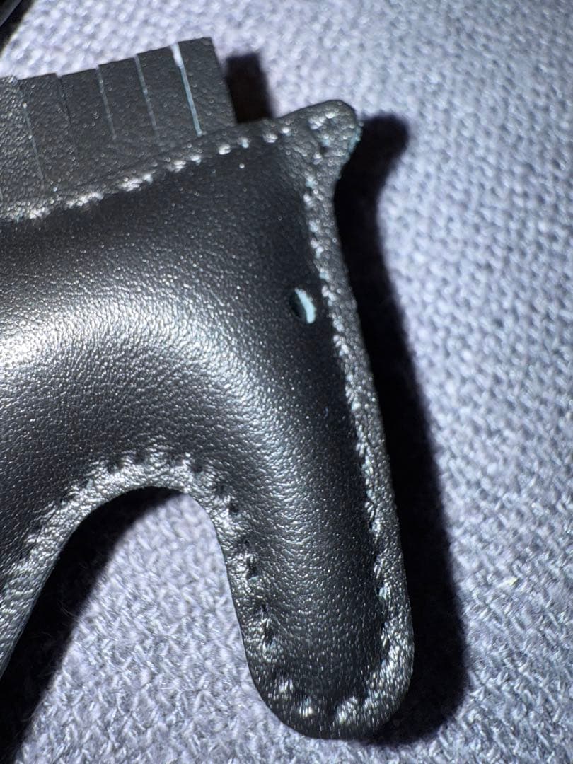 HERMES 馬型チャーム ブラック