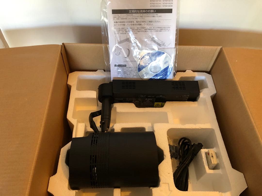 PANASONIC NTN91001B レーザープロジェクタランプ残17500H