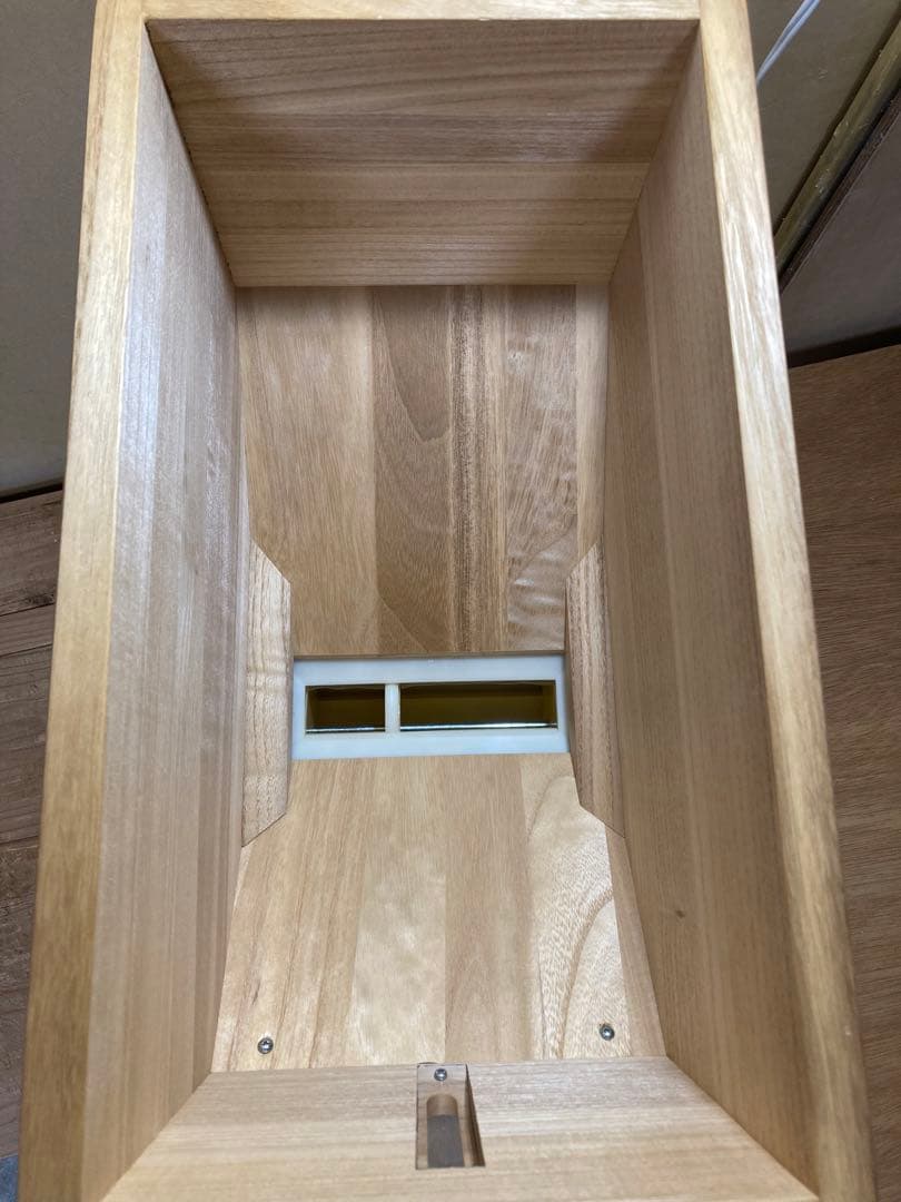 いちごさん専用　桐の米びつ10kg用　桐子モダン　ほぼ未使用　E