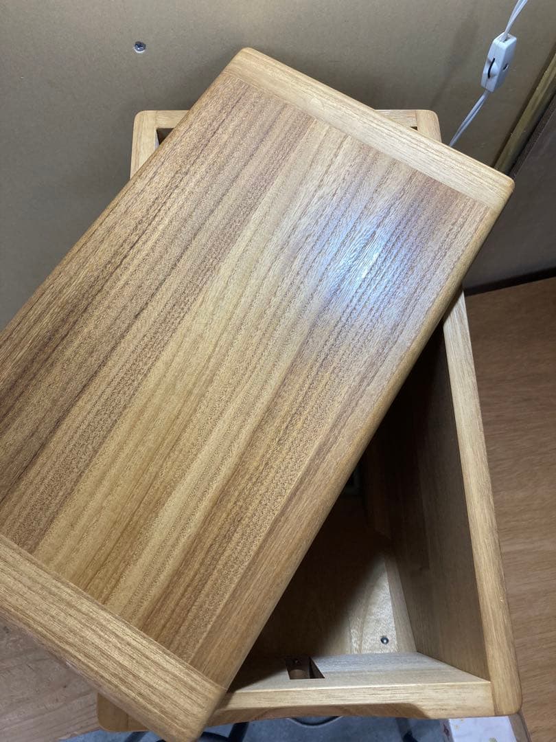 いちごさん専用　桐の米びつ10kg用　桐子モダン　ほぼ未使用　E