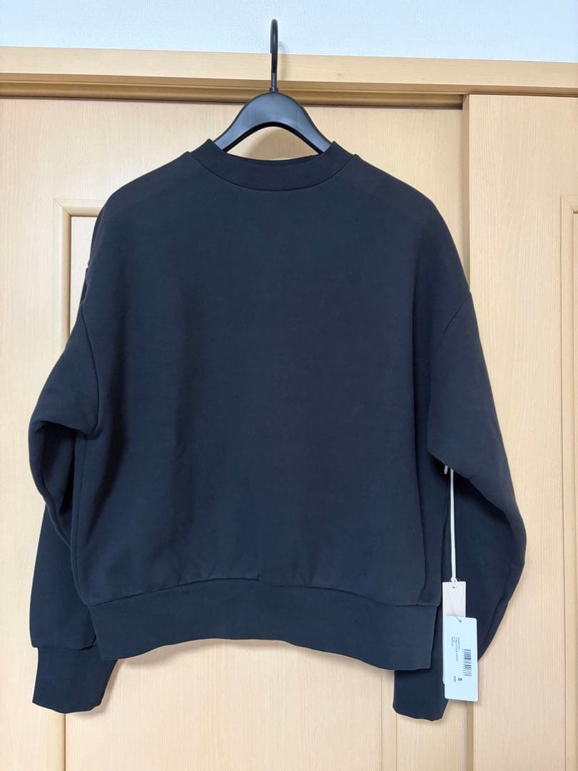 トップス ESSENTIALS CLASSIC FIT FLEECE CREWNECK