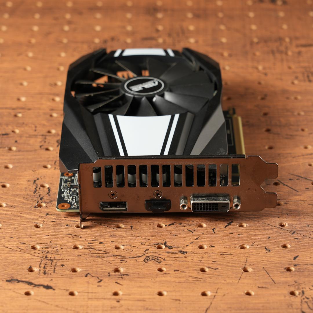 ASUS GeForce GTX 1660Superグラフィックボード