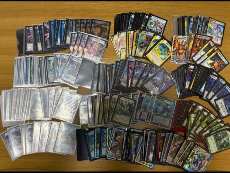 デュエルマスターズ　まとめ売り　デッキ　引退　カード　ストレージ　ケース付き