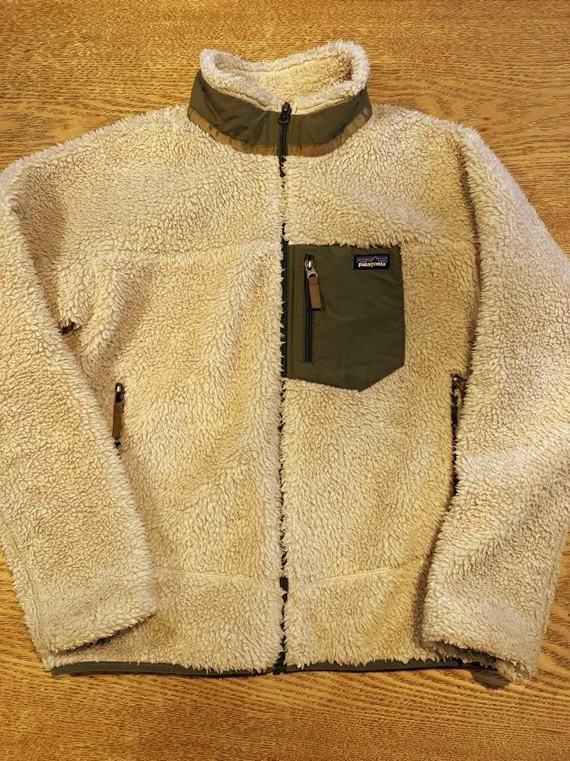 patagonia フリースジャケット XXL 大人も着用できます！
