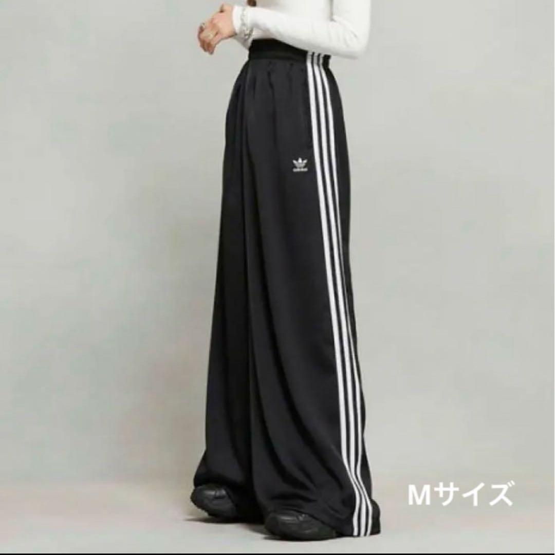 adidas サテンワイドレッグパンツ